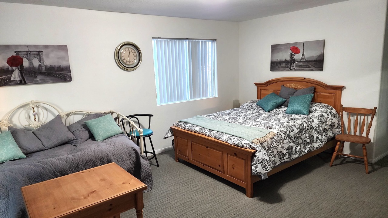 Photo of Bedroom in Canyon Lake