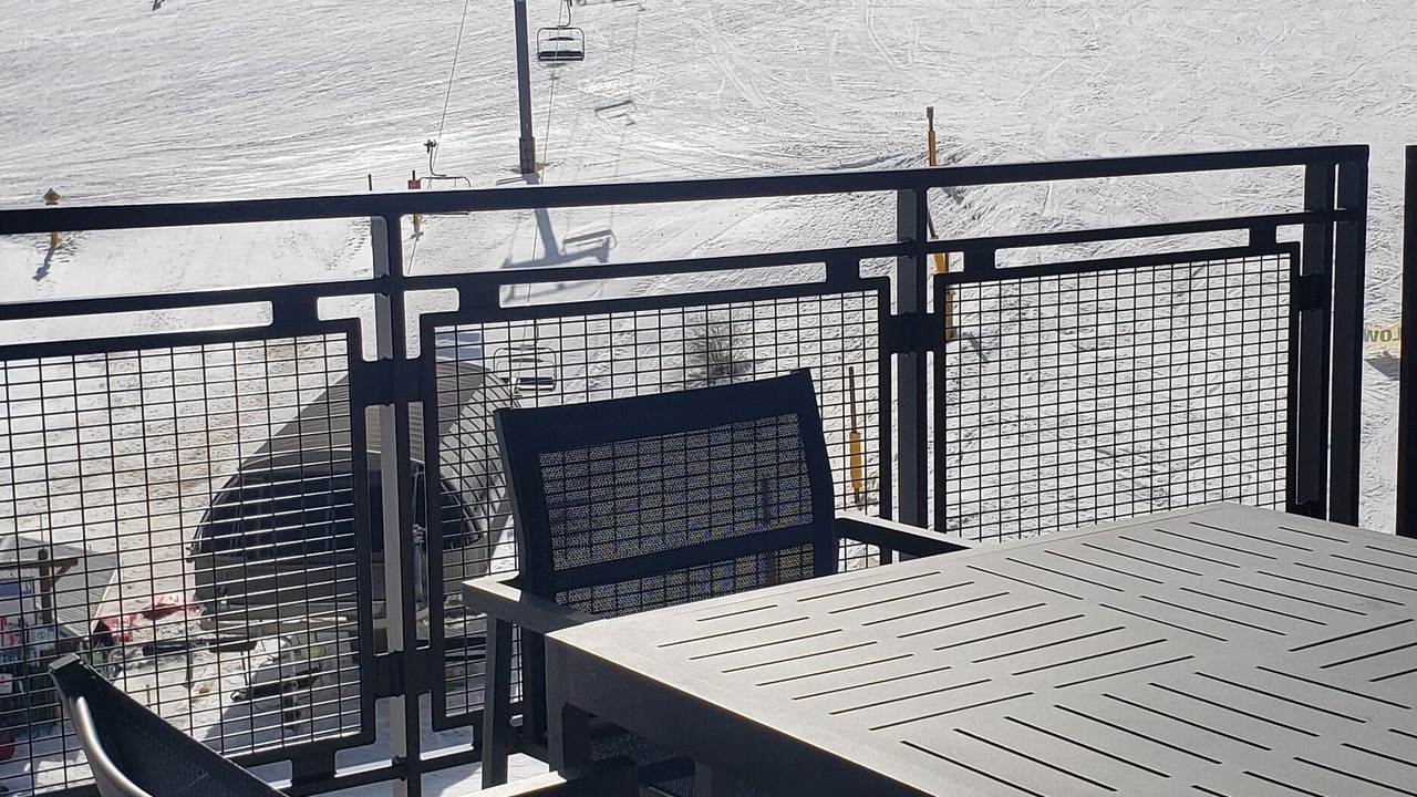 Photo of Outdoor in Peak 8