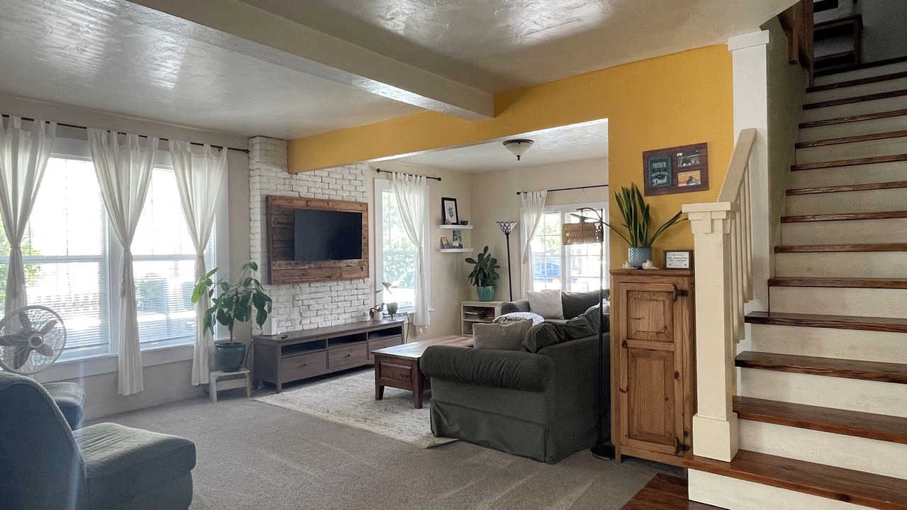 Photo of Livingroom in Westside Santa Cruz