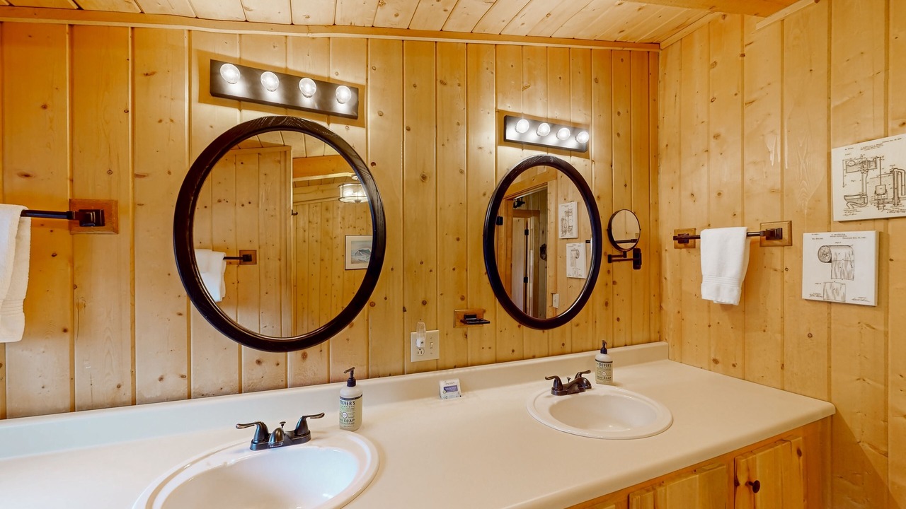 Photo of Bathroom in South Fork