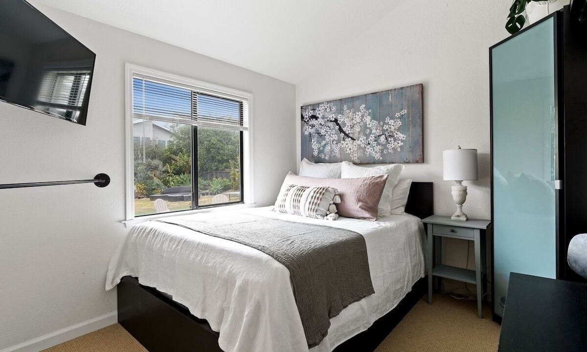 Photo of Bedroom in Westside Santa Cruz
