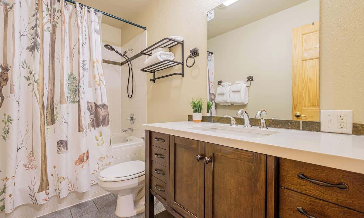 Photo of Bathroom in Fall River Estates