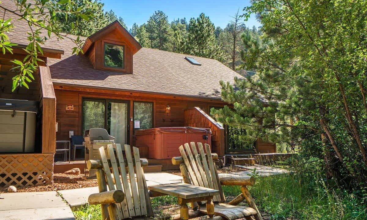 Photo of Outdoor in Fall River Estates