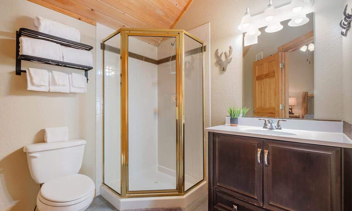 Photo of Bathroom in Fall River Estates