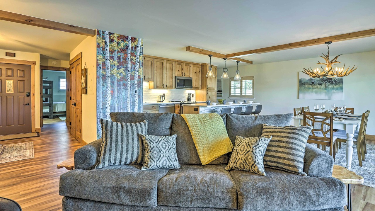 Photo of Livingroom in Dillon