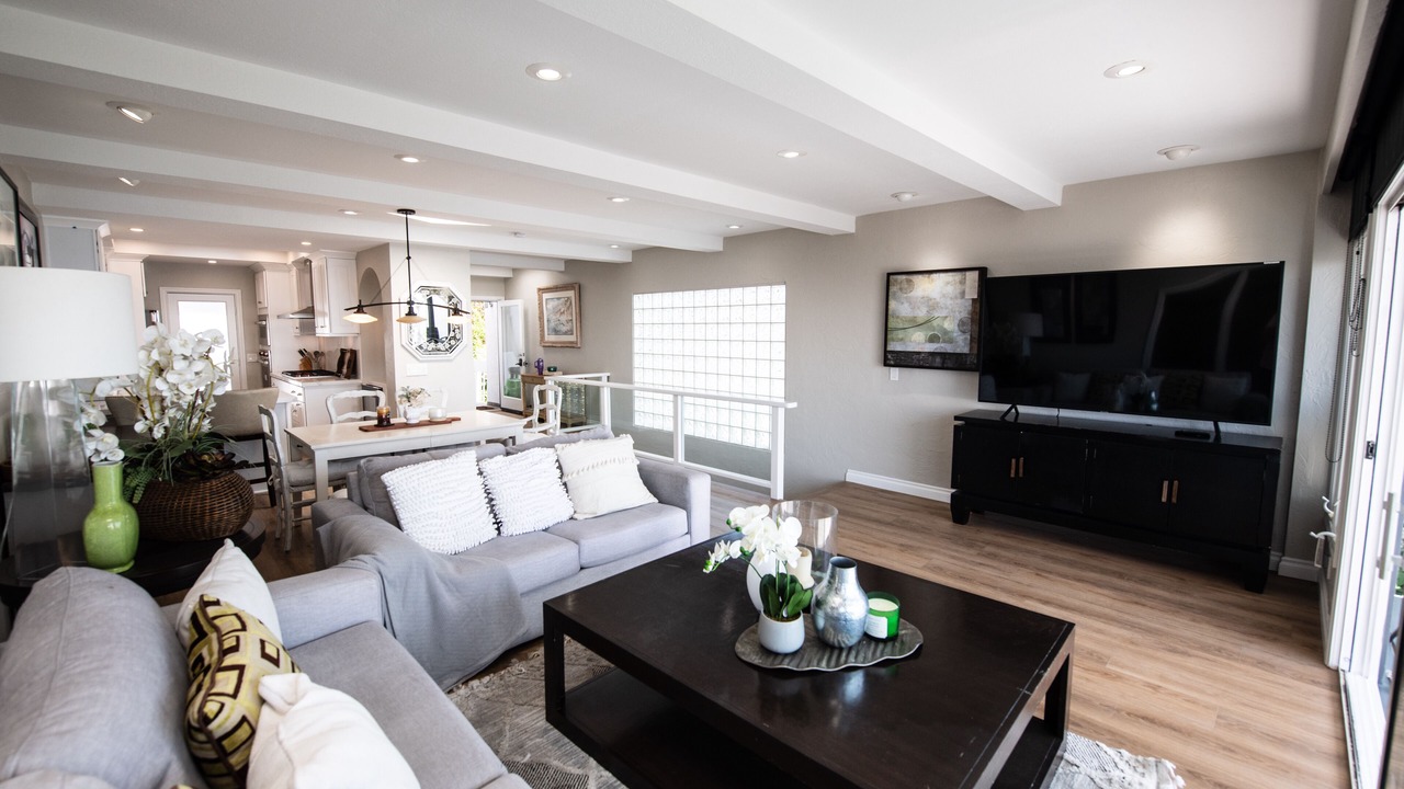 Photo of Livingroom in Arch Beach Heights