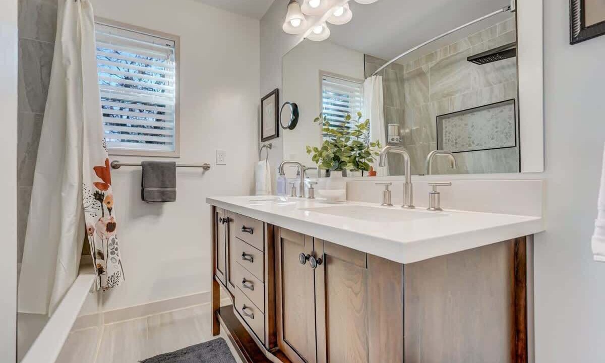 Photo of Bathroom in Monument
