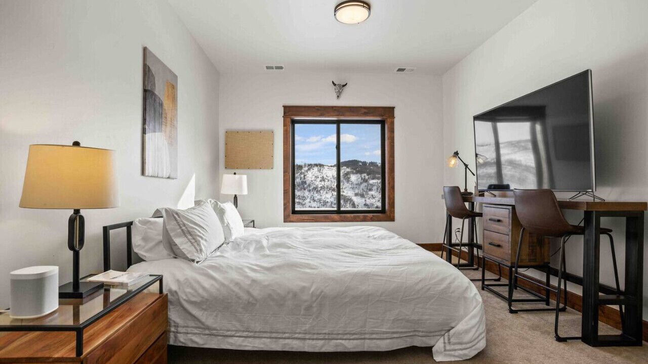 Photo of Bedroom in Clark