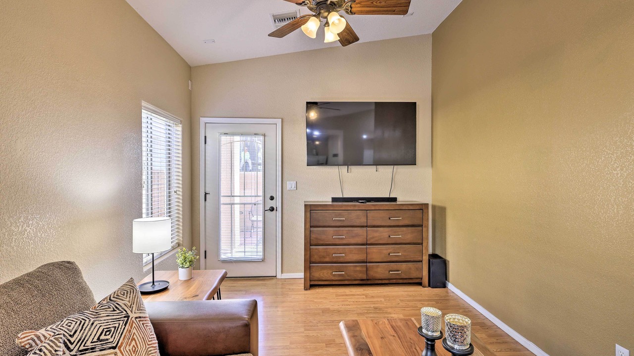 Photo of Livingroom in Bullhead City