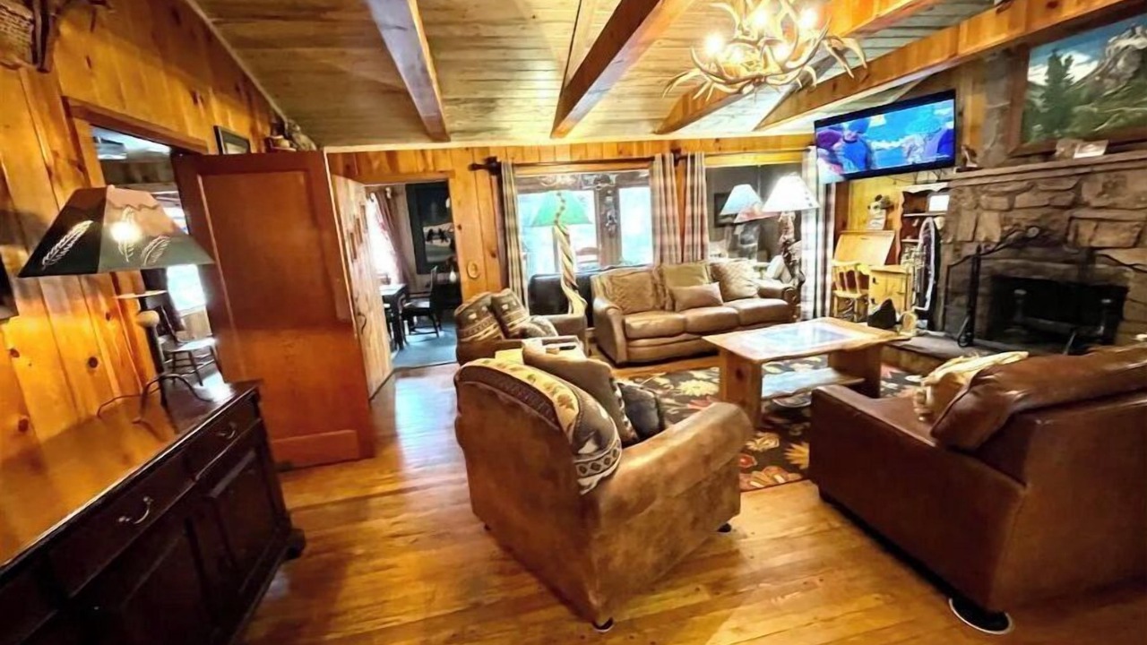 Photo of Livingroom in Estes Park