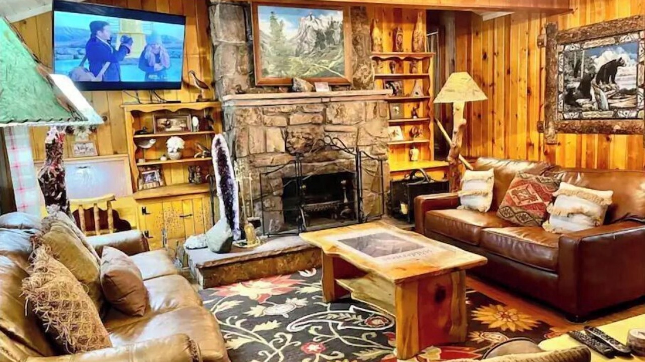Photo of Livingroom in Estes Park