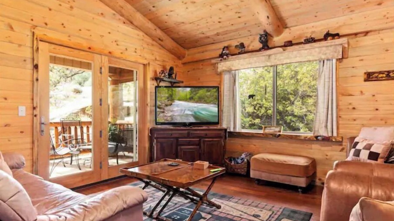 Photo of Livingroom in Estes Park