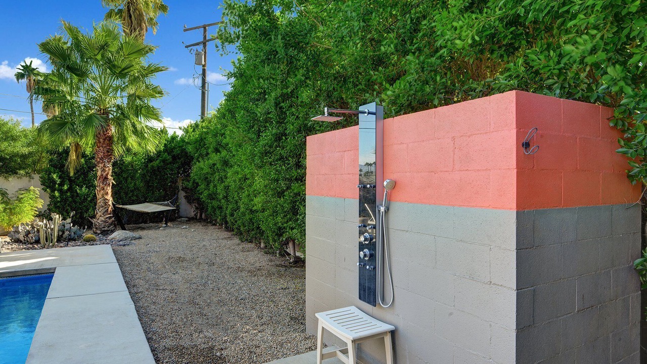 Photo of Outdoor in Little Tuscany