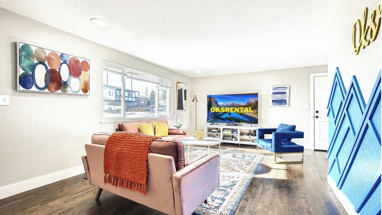 Photo of Livingroom in Dupont