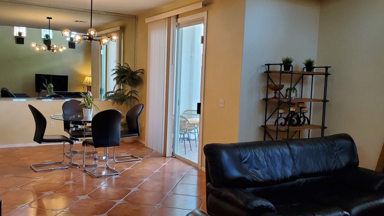 Photo of Livingroom in Spring Valley