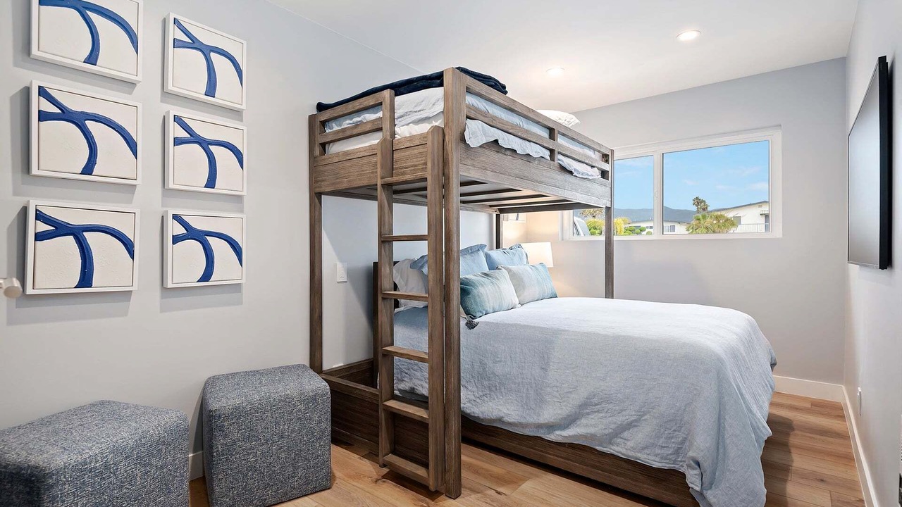 Photo of Bedroom in Carpinteria