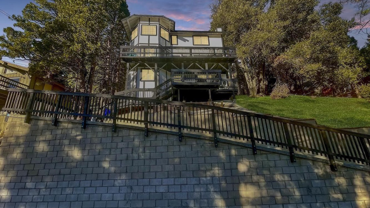 Photo of Outdoor in Crestline