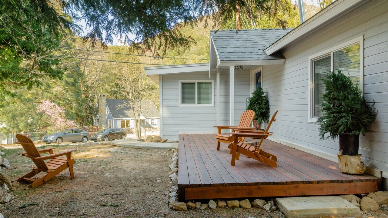 Photo of Patio Balcony in Crestline