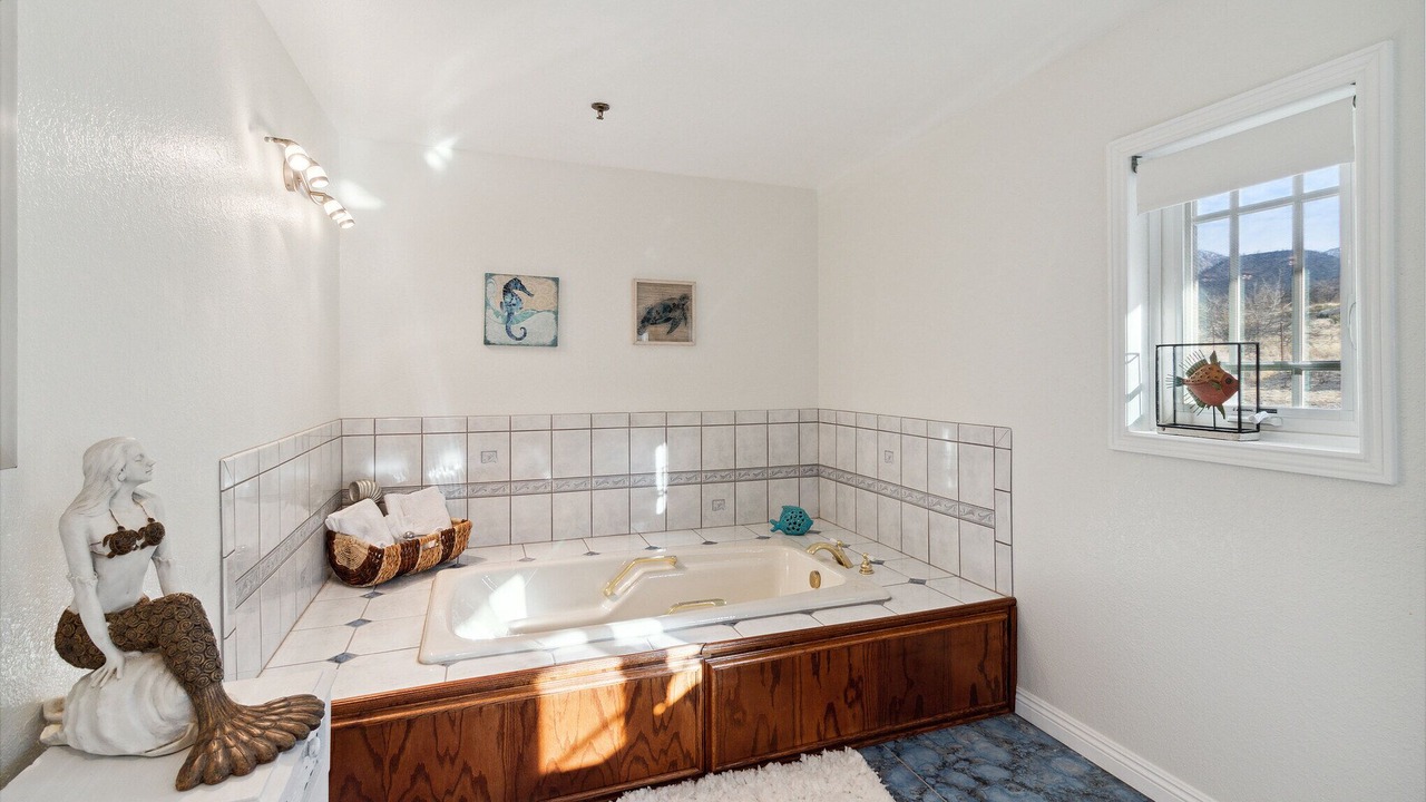 Photo of Bathroom in Pearblossom