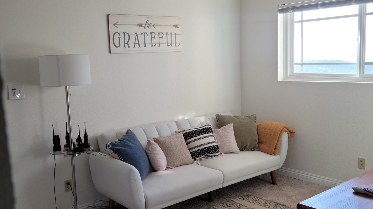 Photo of Livingroom in Pearblossom