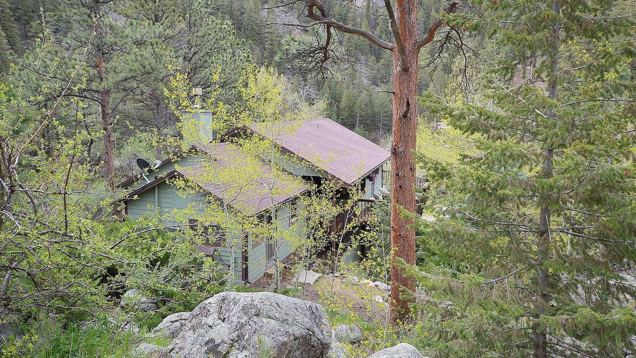 Photo of Outdoor in Drake