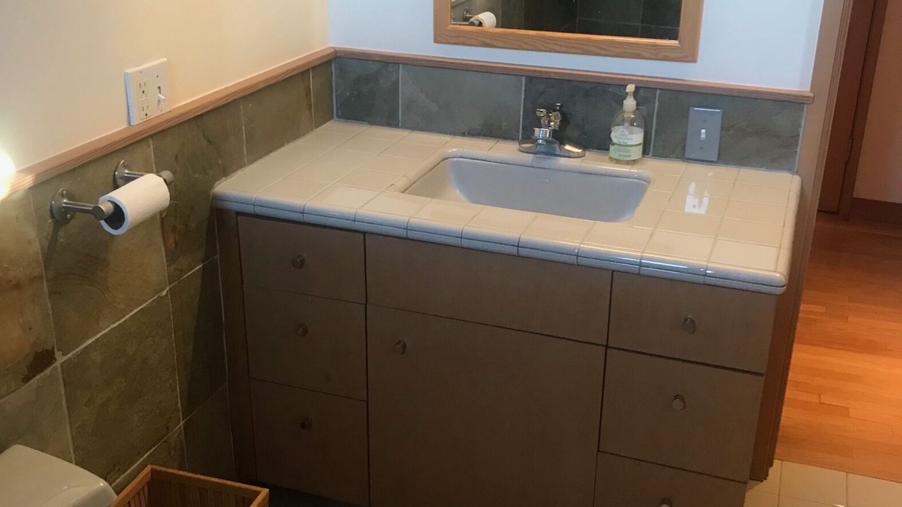 Photo of Bathroom in Alta Mesa