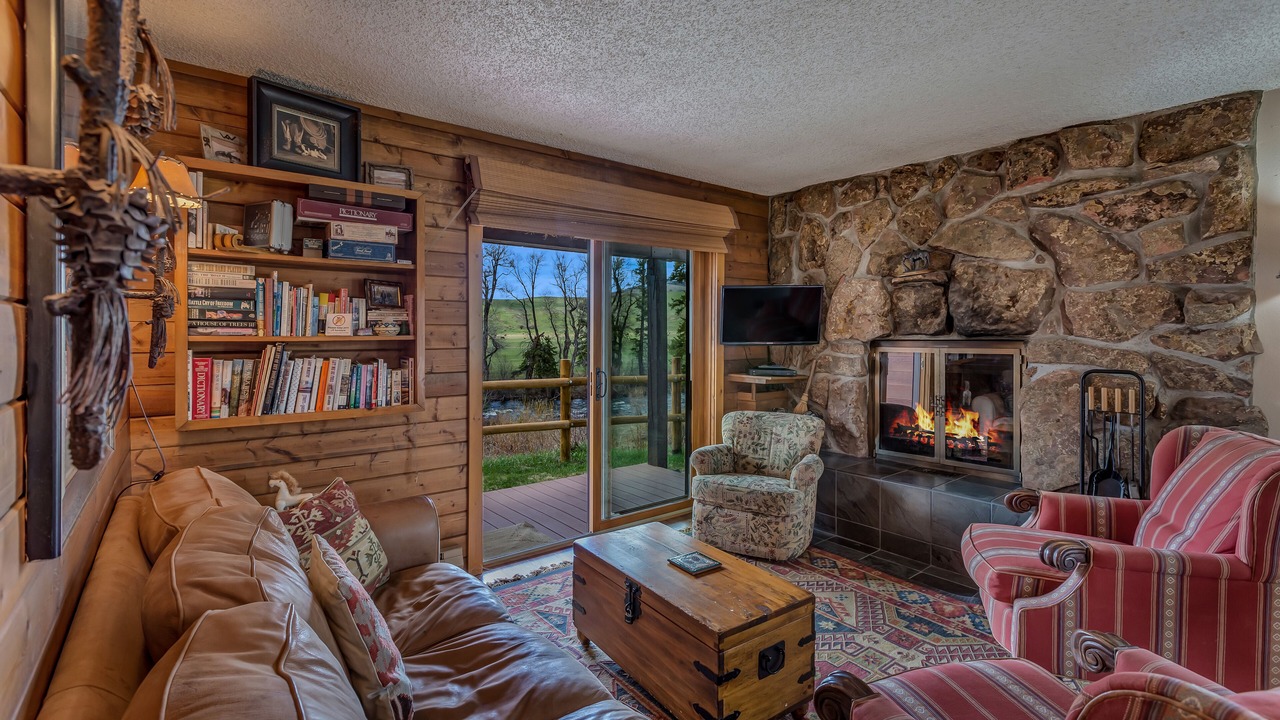 Photo of Livingroom in Clark