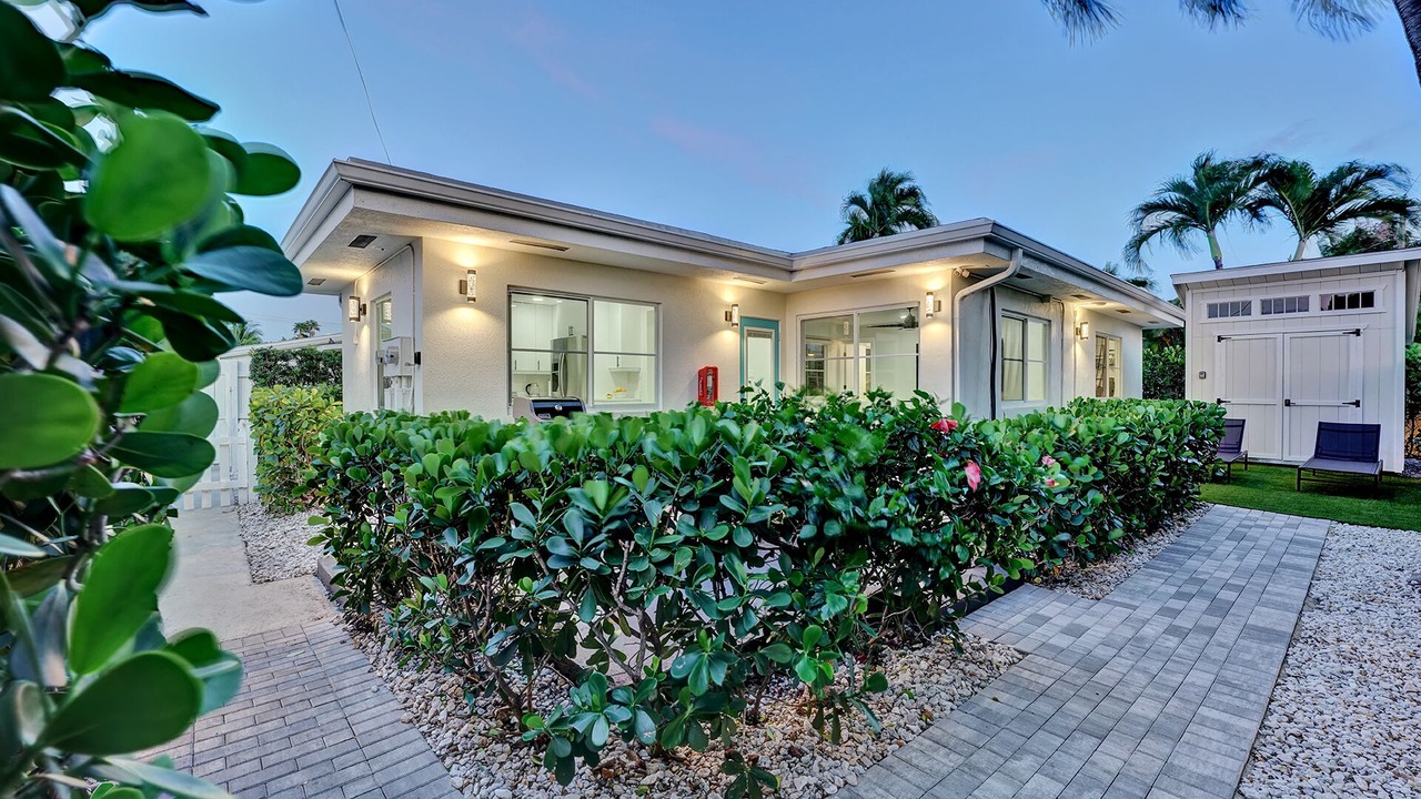 Photo of Outdoor in Poinsettia Heights