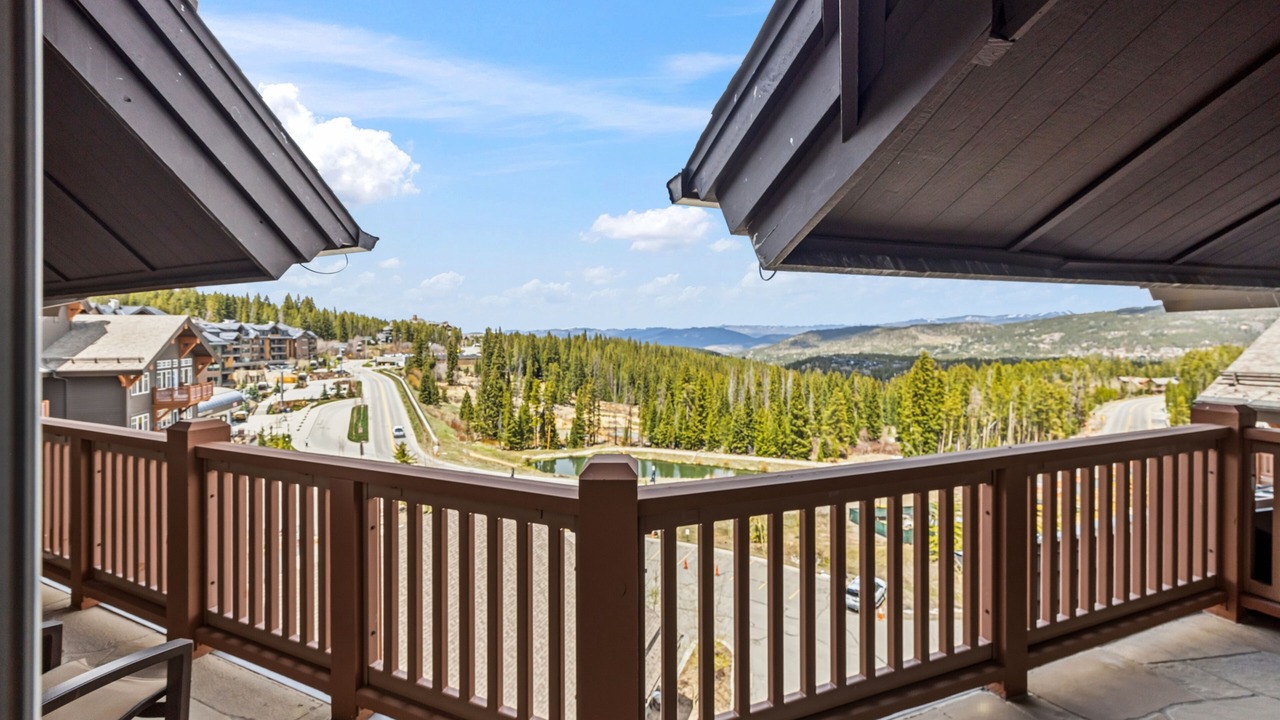 Photo of Patio Balcony in Peak 8