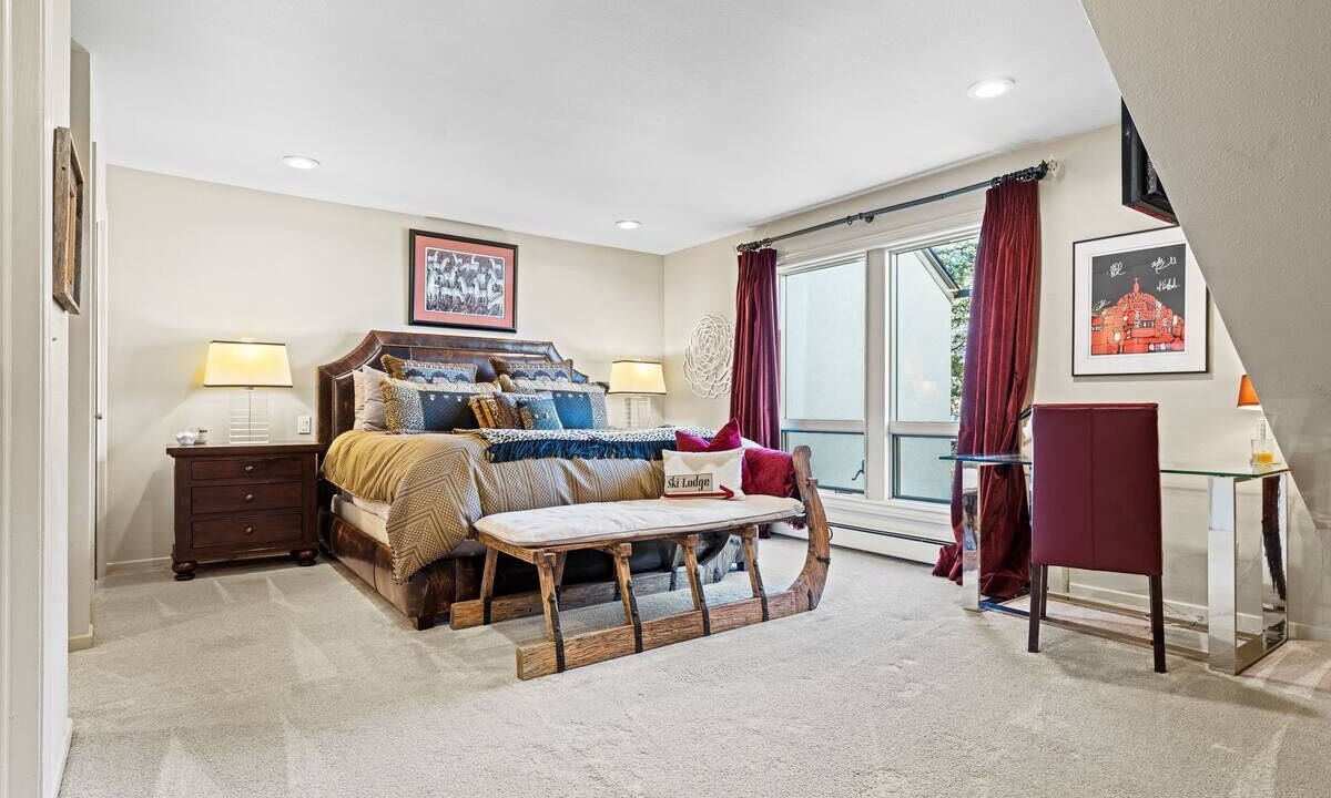 Photo of Livingroom in Vail