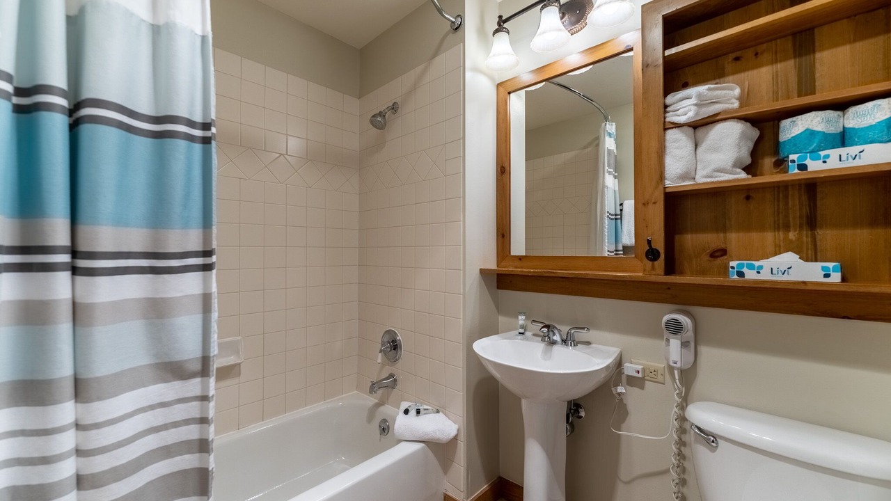 Photo of Bathroom in River Run