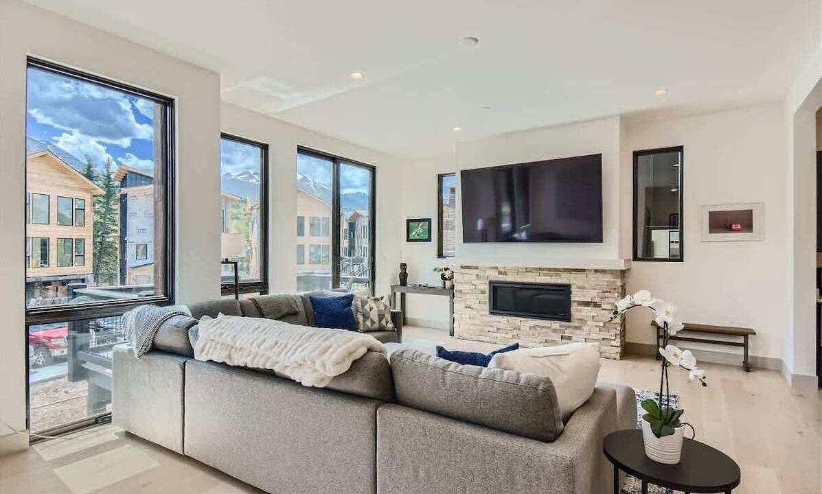 Photo of Livingroom in Silverthorne