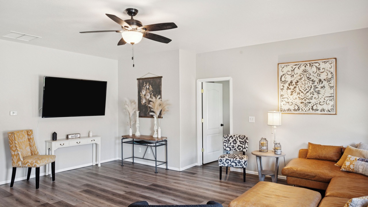Photo of Livingroom in Montrose