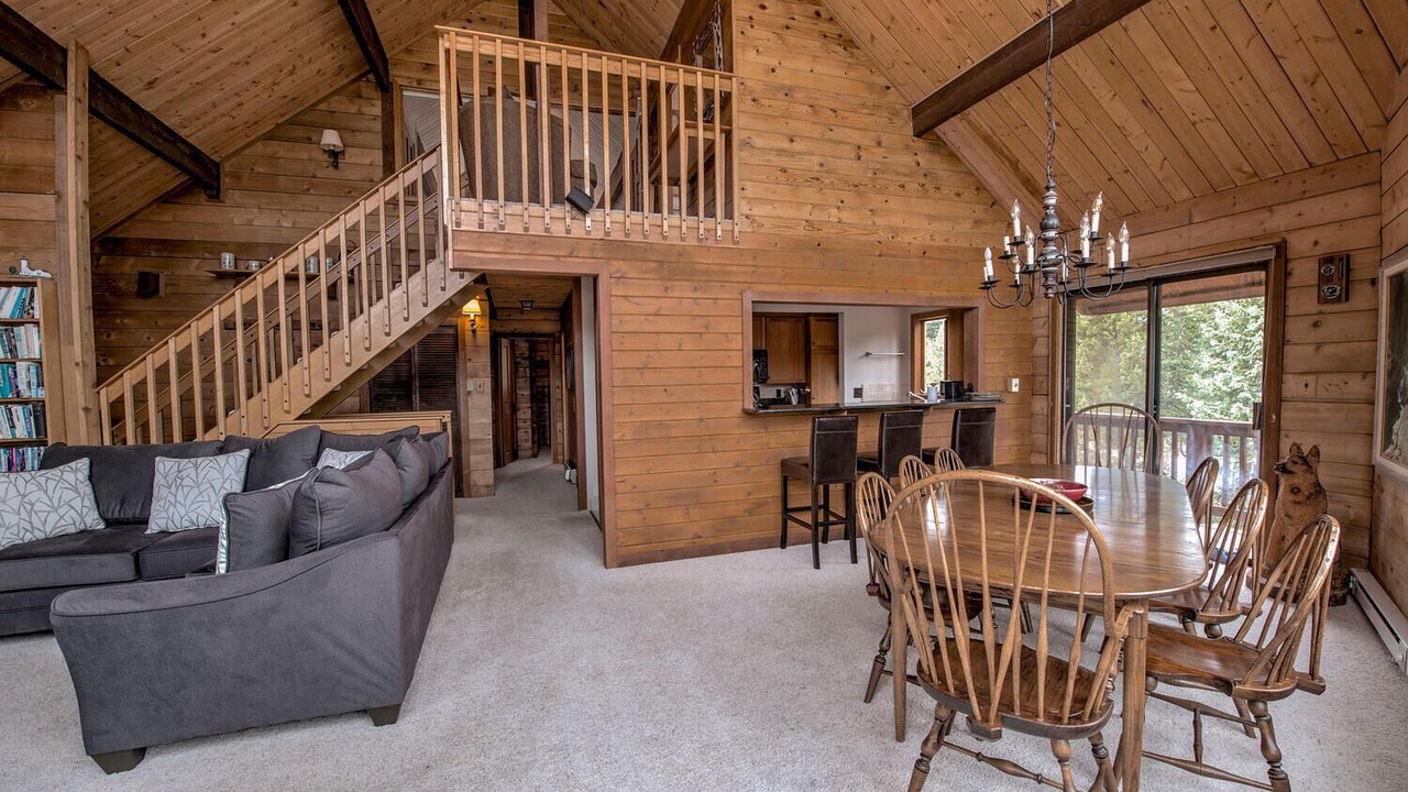 Photo of Livingroom in Valley of the Blue