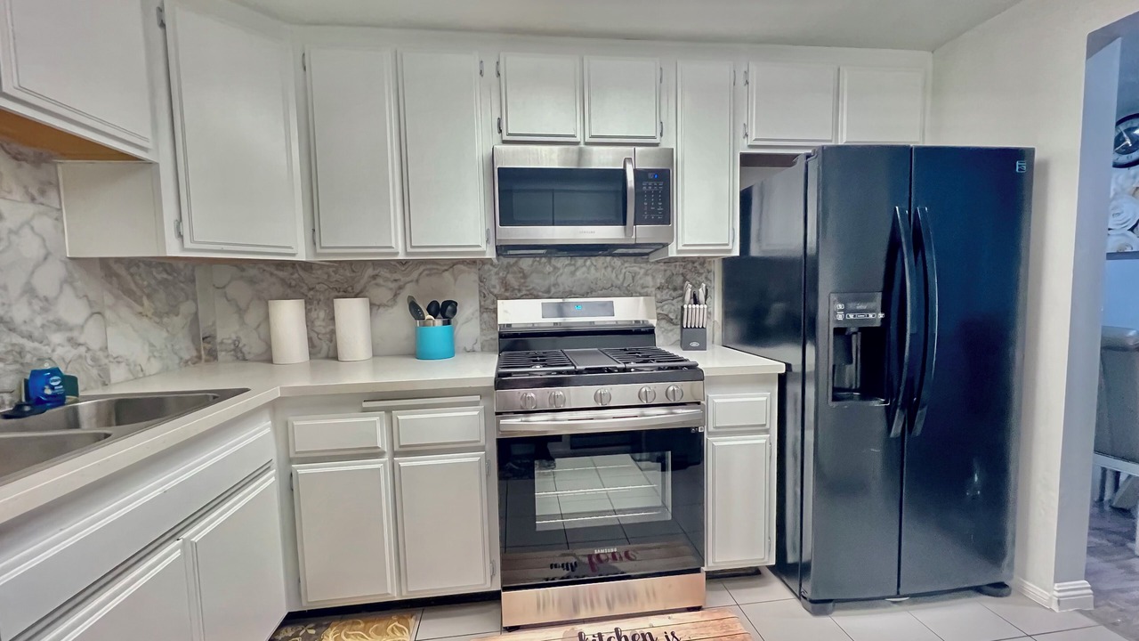 Photo of Kitchen in Midway City