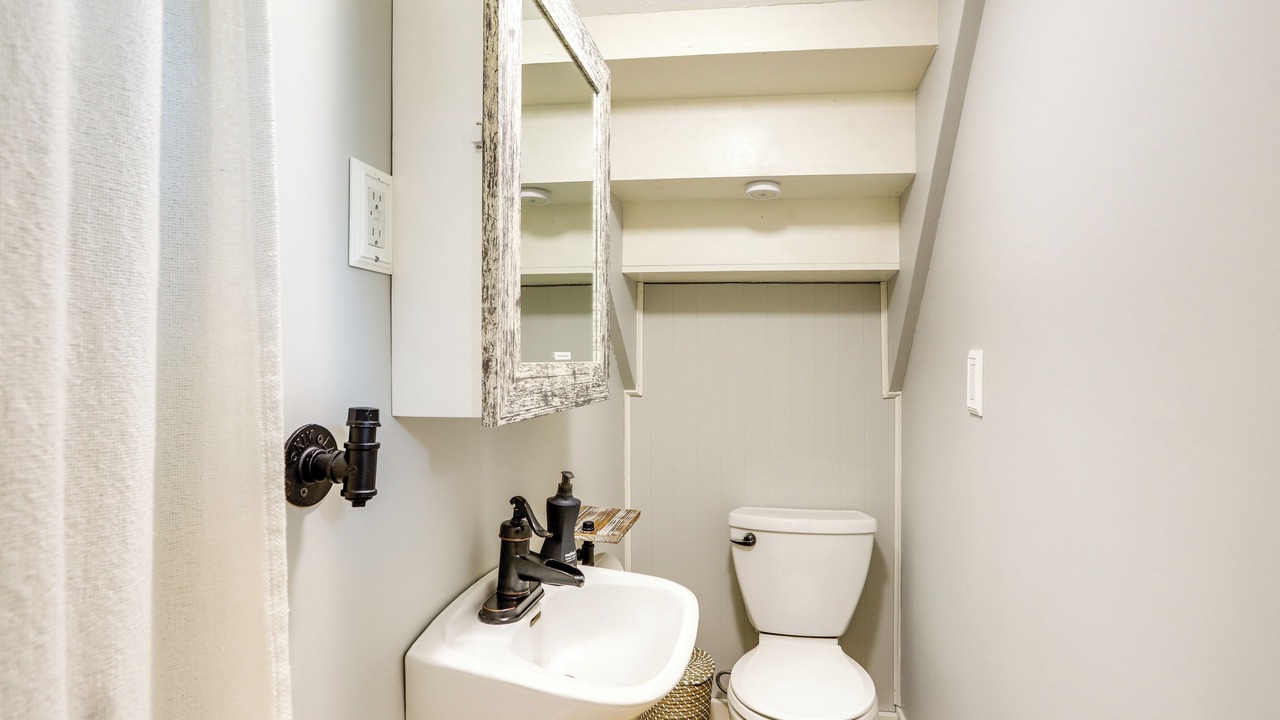 Photo of Bathroom in Vermilion