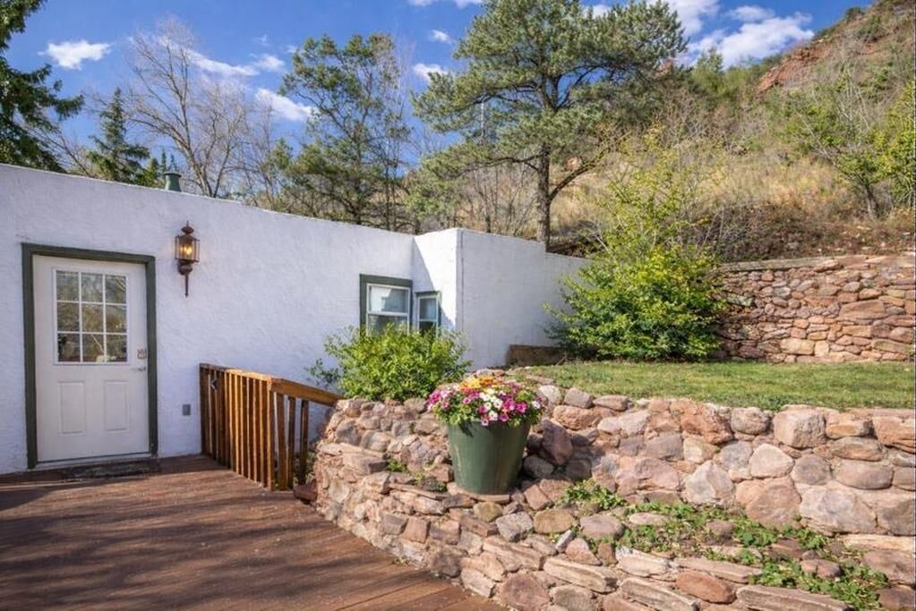 Photo of Outdoor in Manitou Springs Historic District