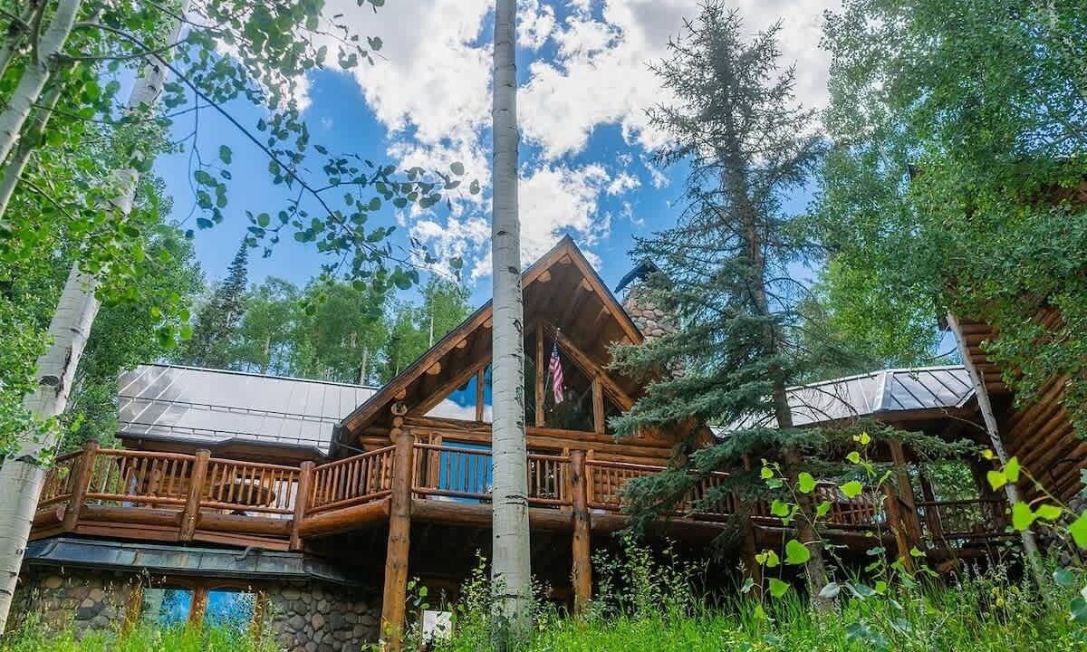 Photo of Others in Mountain Village