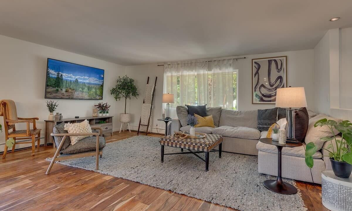 Photo of Livingroom in Reno/Tahoe Airport