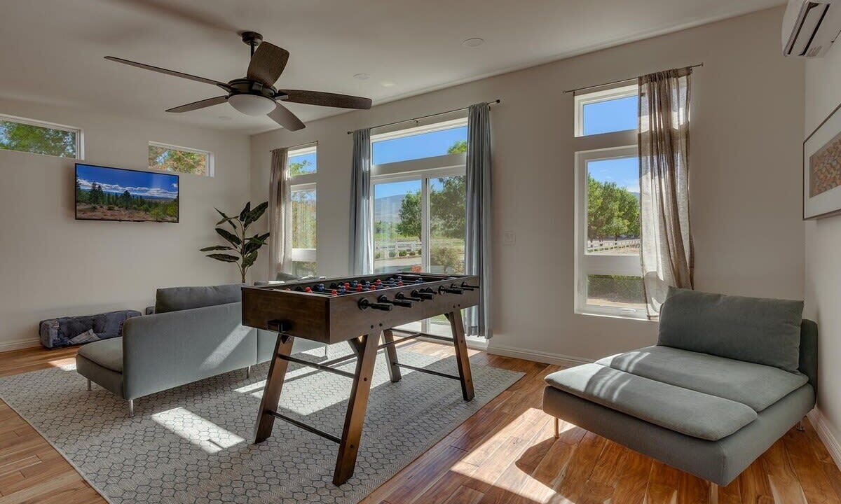 Photo of Bedroom in Reno/Tahoe Airport