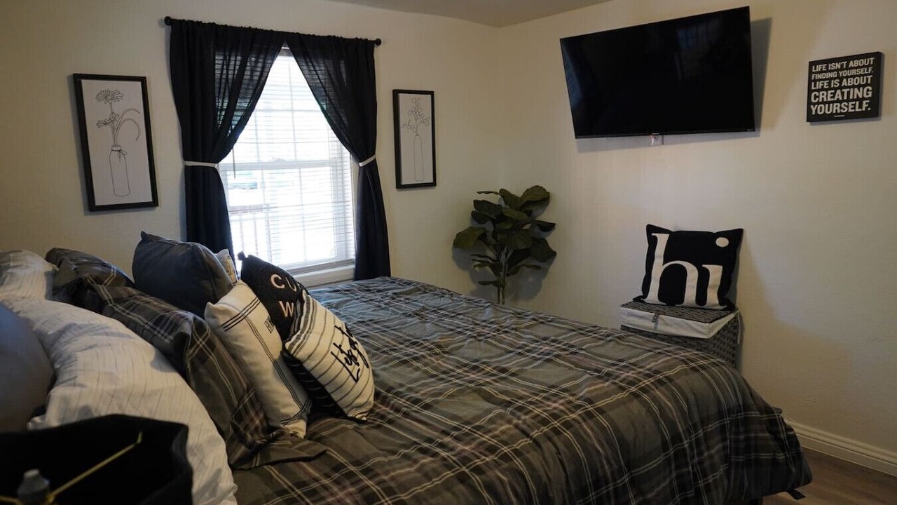 Photo of Bedroom in Berkley