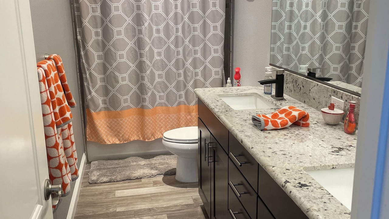 Photo of Bathroom in Sunridge Estates