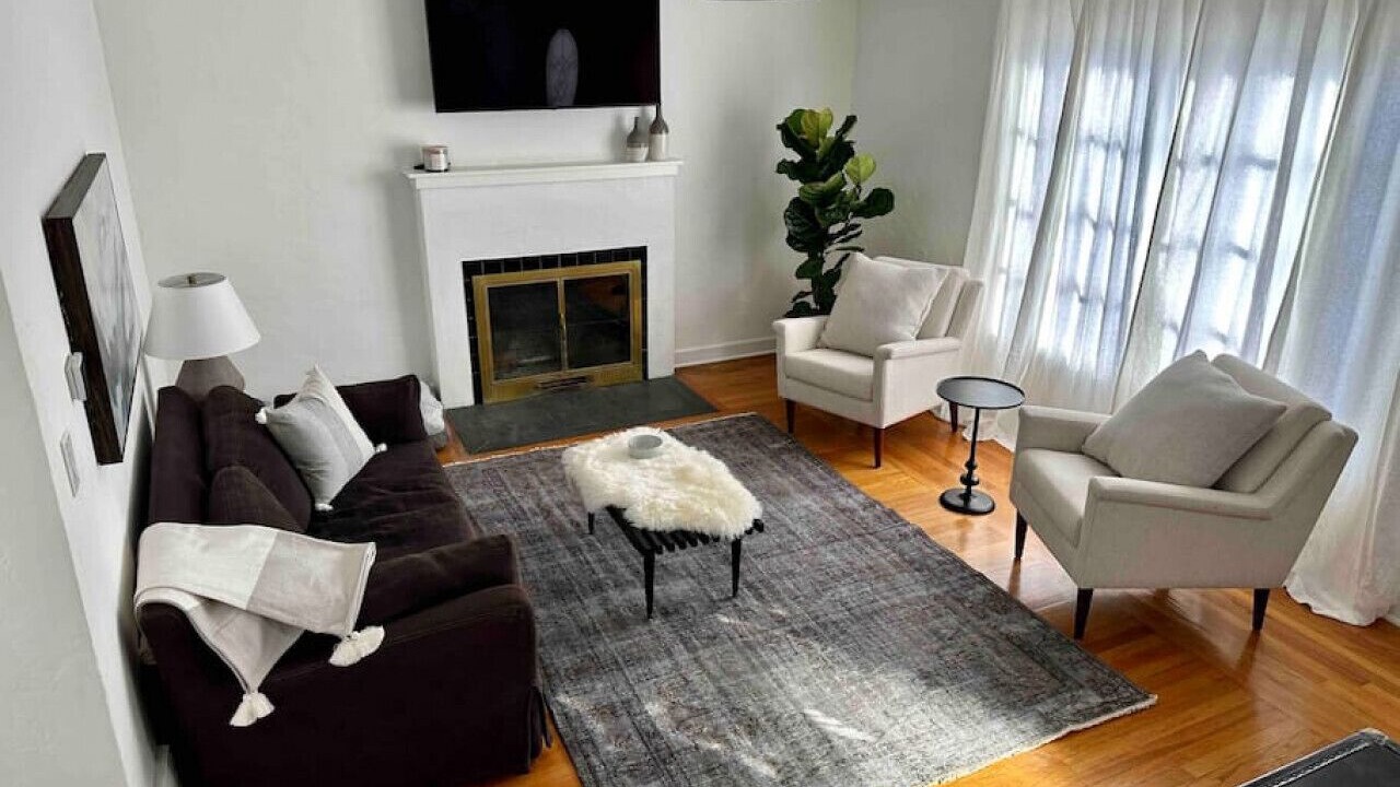 Photo of Livingroom in Eureka