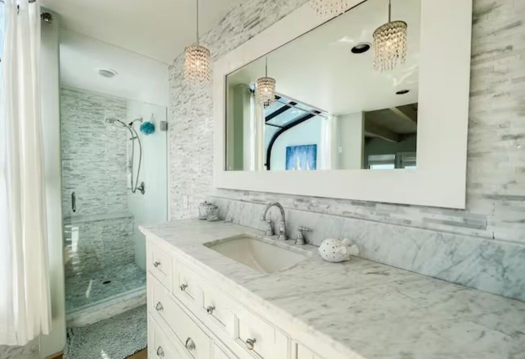 Photo of Bathroom in Summerland