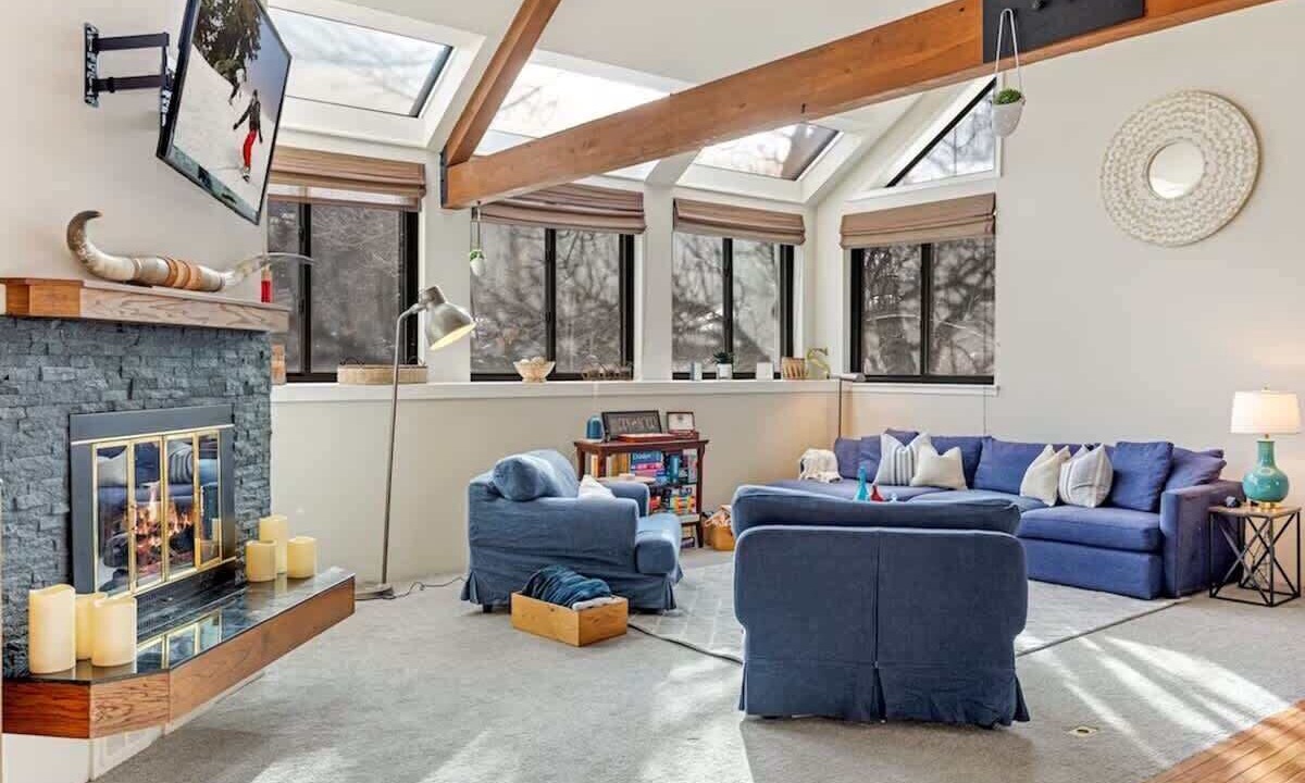Photo of Livingroom in Eagle-Vail