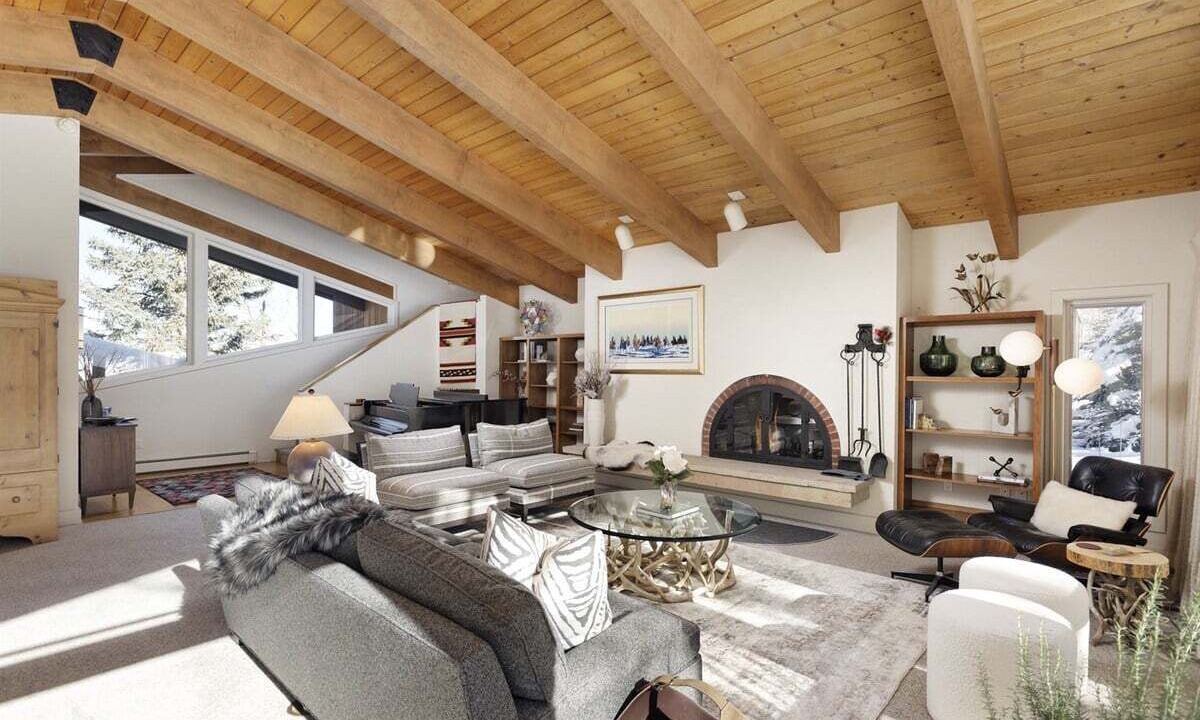 Photo of Livingroom in Snowmass Village