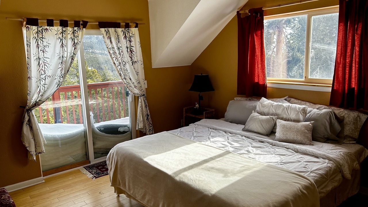 Photo of Bedroom in Black Hawk