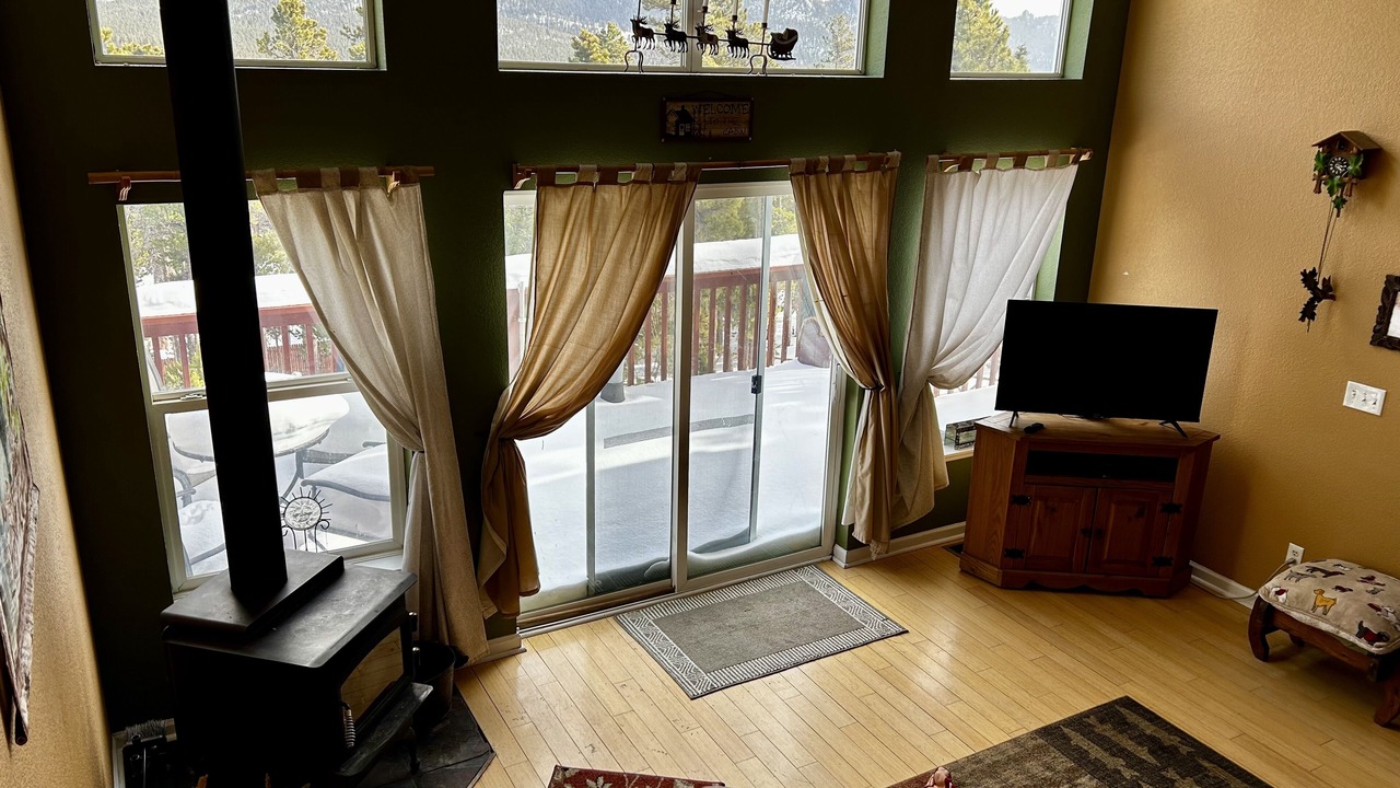 Photo of Livingroom in Black Hawk