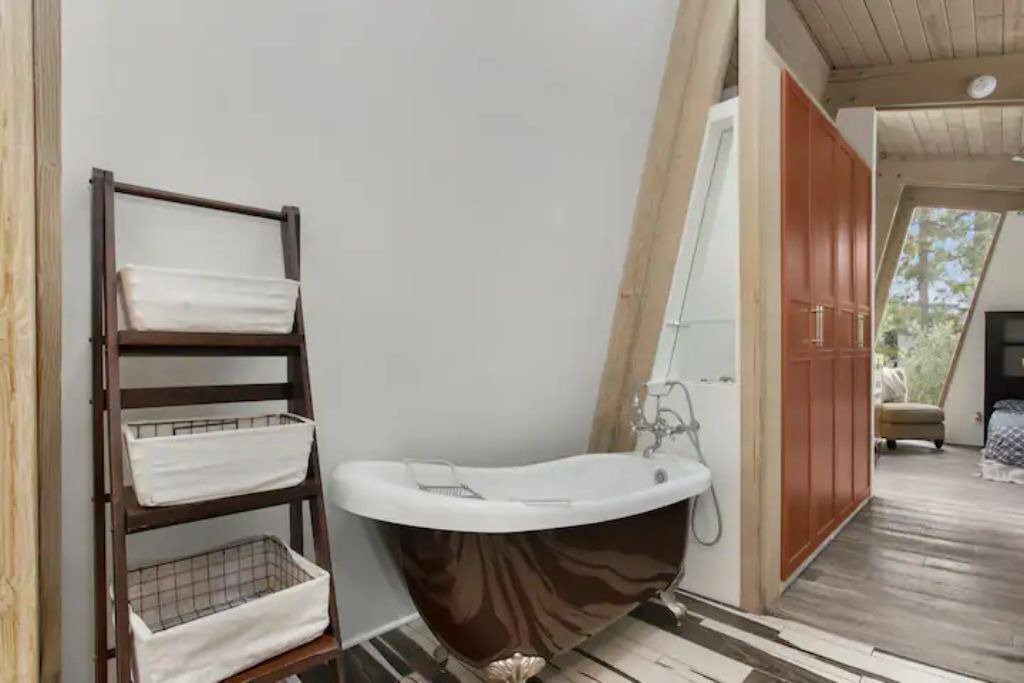 Photo of Bedroom in Arch Beach Heights