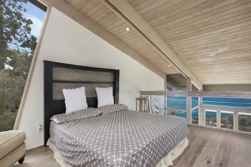 Photo of Bedroom in Arch Beach Heights